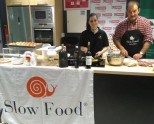 Taller de maridaje de vinos de Rioja Alavesa y productos amigos de Slow Food Araba-Álava, organizado por el centro Hiper Eroski Boulevard