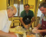 Taller de elaboración de croquetas de alubia en el Año Mundial de las Legumbres